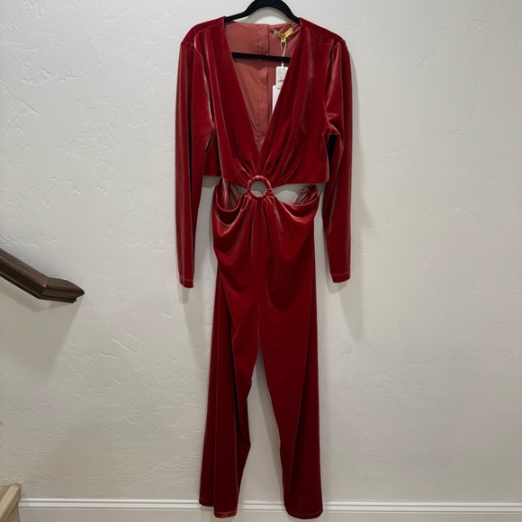 NWT Awaylee X Free People Peekaboo Velvet Jumpsuit Women's 1X Cutout Red Orange - Picture 5 of 16